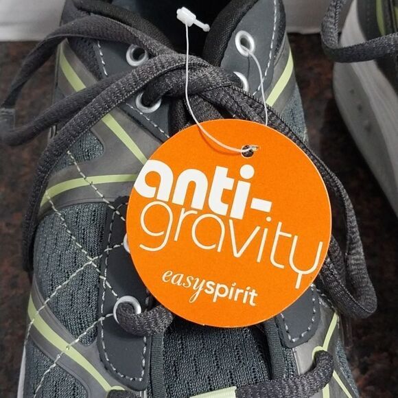 New Easy Spirit Anti Gravity Sneakers...SIZE 9 - Picture 2 of 7